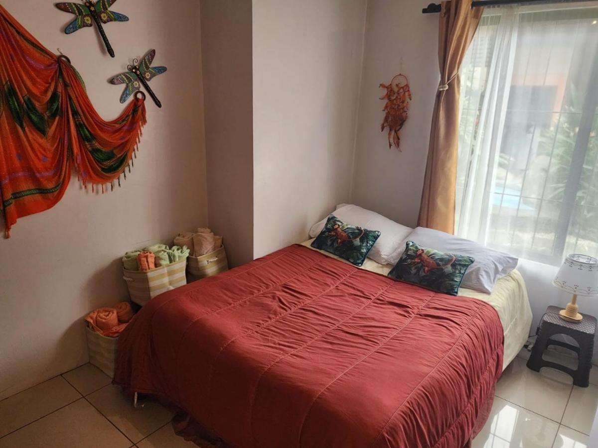 Elegant Villa In La Fortuna With Spacious Backyard Plus Very Private Pool & Parking Exterior photo